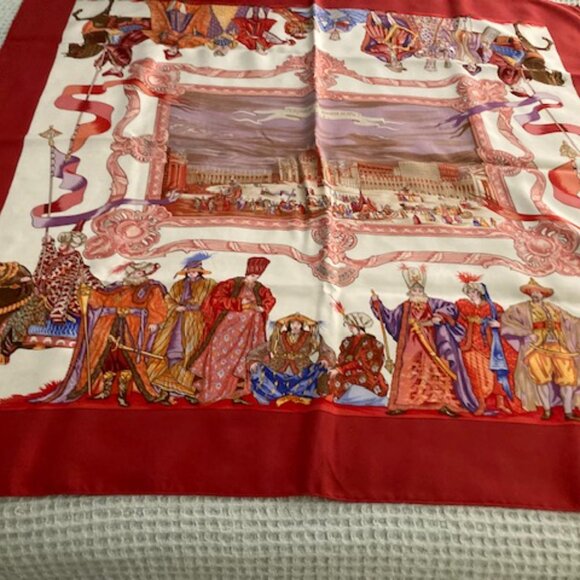 Stunning 2003 Hermes Silk Scarf - Red Border - perfect condition, with box - Picture 4 of 6